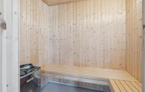 Fotografie z fotogalerie ubytování Awesome Home In Nørre Nebel With Sauna v destinaci Nørre Nebel
