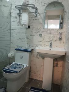 Koupelna v ubytování Hostal Magisterial Santo Domingo