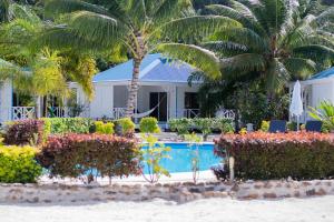 Piscina di Opoa Beach Hotel o nelle vicinanze