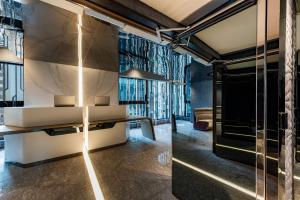 Imagem da galeria de Butterfly on LKF, Central em Hong Kong