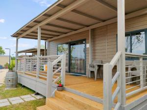 A balcony or terrace at Garda Di Vino Agricamping & Wine Shop Lazise