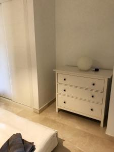 Kép Spacious Apartment with Views in Málaga, 77 m², Shared Pool szállásáról San Luis de Sabinillasban a galériában