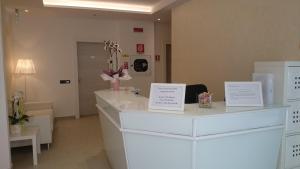 Ο χώρος του λόμπι ή της ρεσεψιόν στο Residence Altea +46 φωτογραφίες