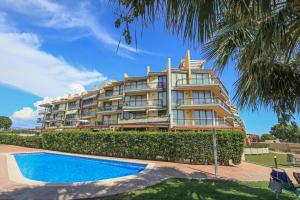 Bazén v ubytovaní LITORAL COSTA DORADA - CIUTADELLA bjs Only families alebo v jeho blízkosti