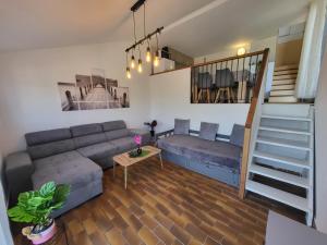 Posedenie v ubytovaní PORTICCIO villa dans résidence avec piscines 4-6 personnes BRILOC Appartements