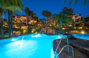 The swimming pool at or close to Luxury Apartment Marbella