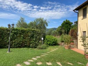 A garden outside Agriturismo Cima alla Serra