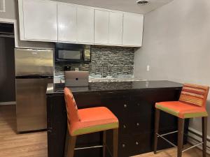 Gallery image of Almi in Washington