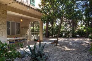 Vrt pred nastanitvijo Villa Linda