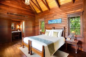 Postel nebo postele na pokoji v ubytování JA Enchanted Island Resort Seychelles