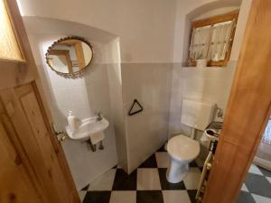 Vannituba majutusasutuses Apartment Alte Post-2 by Interhome