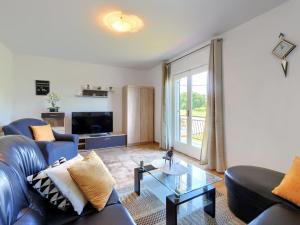Posezení v ubytování Holiday Home Jurican by Interhome