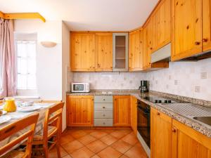 Kjøkken eller kjøkkenkrok på Apartment Cesa Pra da Molin-2 by Interhome