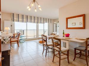 Fotografie z fotogalerie ubytování Apartment Les Terrasses du Casino-2 by Interhome v destinaci Cabourg