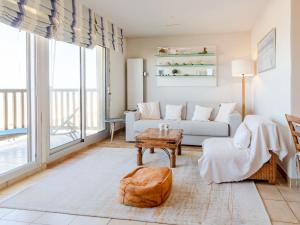 Posezení v ubytování Apartment Les Terrasses du Casino-2 by Interhome