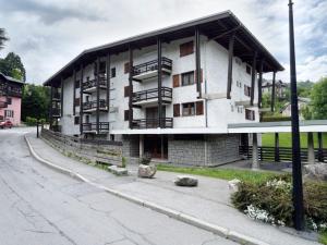 Budynek, w którym mieści się apartament