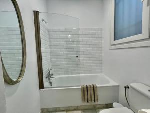 Łazienka w obiekcie 7R Charming Apartament Downtown Sevilla