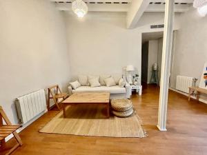 Część wypoczynkowa w obiekcie 7R Charming Apartament Downtown Sevilla