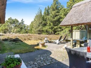 Zahrada ubytování Holiday Home Gravers - 300m from the sea by Interhome