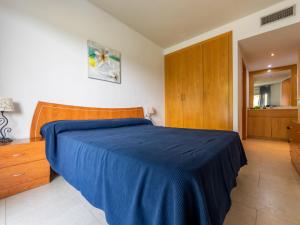 Posteľ alebo postele v izbe v ubytovaní Apartment Aquaria Atico by Interhome