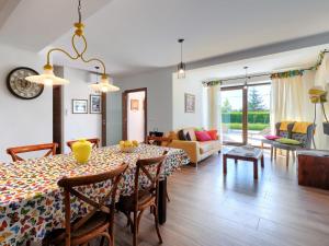 Posezení v ubytování Holiday Home Gasparini by Interhome