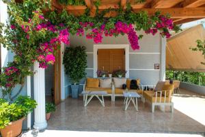 Jardín al aire libre en Hotel Milo Ksamil