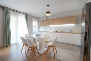 Gallery image of Simon Apartment by RentalsPro- Nea Moudania Halkidiki in Nea Moudania