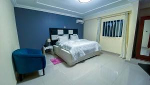 Postel nebo postele na pokoji v ubytování HELEN Hotel + 25 fotografií
