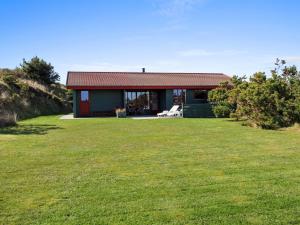 Zahrada ubytování Holiday Home Steni - 250m from the sea by Interhome