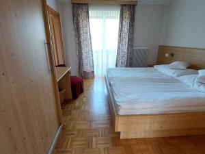 Posteľ alebo postele v izbe v ubytovaní Apartment Sonnenblume by Interhome