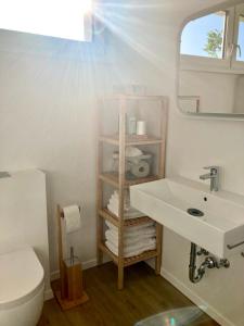 A bathroom at Gartenhaus5