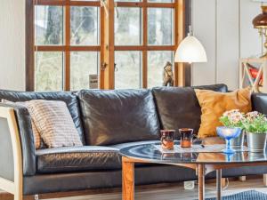 Posezení v ubytování Holiday Home Felicity - 450m from the sea by Interhome + 18 fotografií