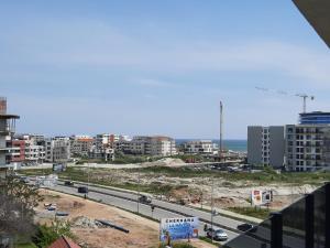 Vedere generală la Mamaia Nord – Năvodari sau o vedere a orașului de la acest apartament