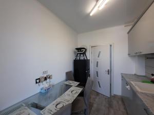 O baie la Mamaia Apartament Bucurie & Liniste