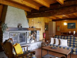 Istumisnurk majutusasutuses Chalet Sosto by Interhome