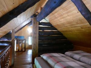 Voodi või voodid majutusasutuse Chalet Sosto by Interhome toas