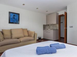 Postel nebo postele na pokoji v ubytování Villa Finca Villa Roig by Interhome