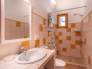 Kúpeľňa v ubytovaní Holiday Home Es Pujols by Interhome