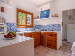 Kuchyňa alebo kuchynka v ubytovaní Holiday Home Es Pujols by Interhome