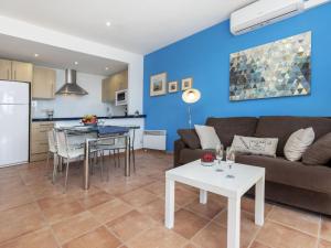 Kuchyň nebo kuchyňský kout v ubytování Apartment Cavall Bernat by Interhome + 15 fotografií