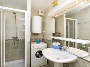 Kúpeľňa v ubytovaní Holiday Home Villa Cuba by Interhome