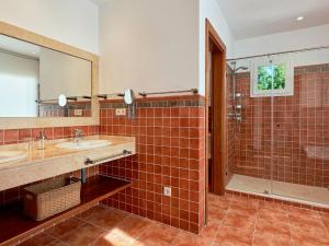 Kúpeľňa v ubytovaní Holiday Home Villa Marina by Interhome