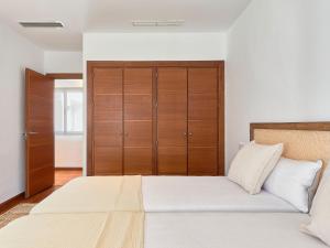 Posteľ alebo postele v izbe v ubytovaní Holiday Home Villa Marina by Interhome