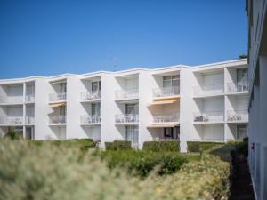 Budova, kde se apartmán nachází + 15 fotografií