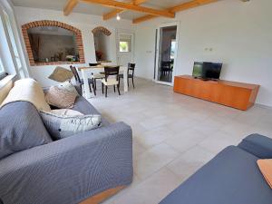 Posezení v ubytování Holiday Home Micheli by Interhome