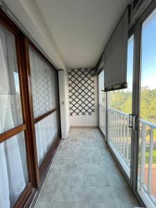 Balkón alebo terasa v ubytovaní Appartement T5 standing 104m2
