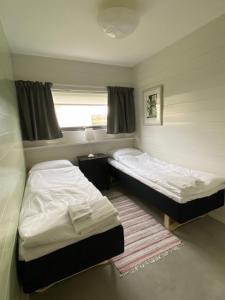 Postel nebo postele na pokoji v ubytování Unique Waterfront Villa