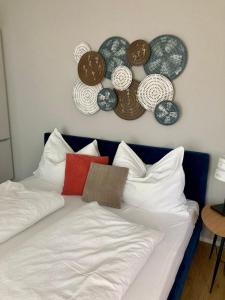 A bed or beds in a room at Gartenhaus5
