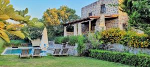 Κήπος έξω από το Authentic Bodrum Villa with Special Private Pool