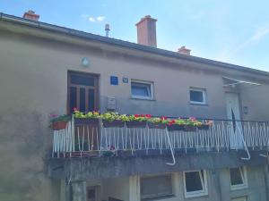 Budova, v ktorej sa apartmán nachádza